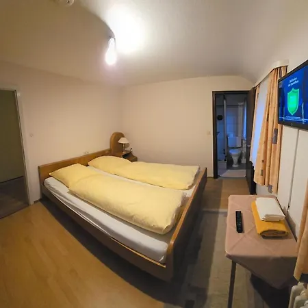 Gasthof-pension Berghof Inn